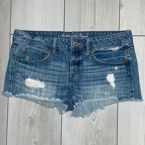 American Eagle Outfitters live your life size 8 medium washed ripped Jean shorts